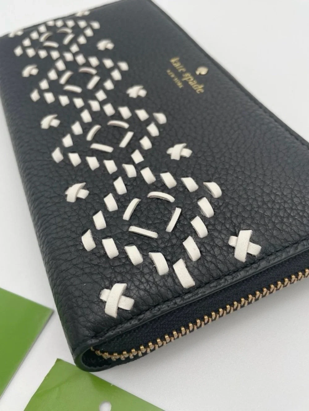 Kate Spade Neda Flynn Street Pebbled Leather Wallet w/ Stitching Detailing NWT